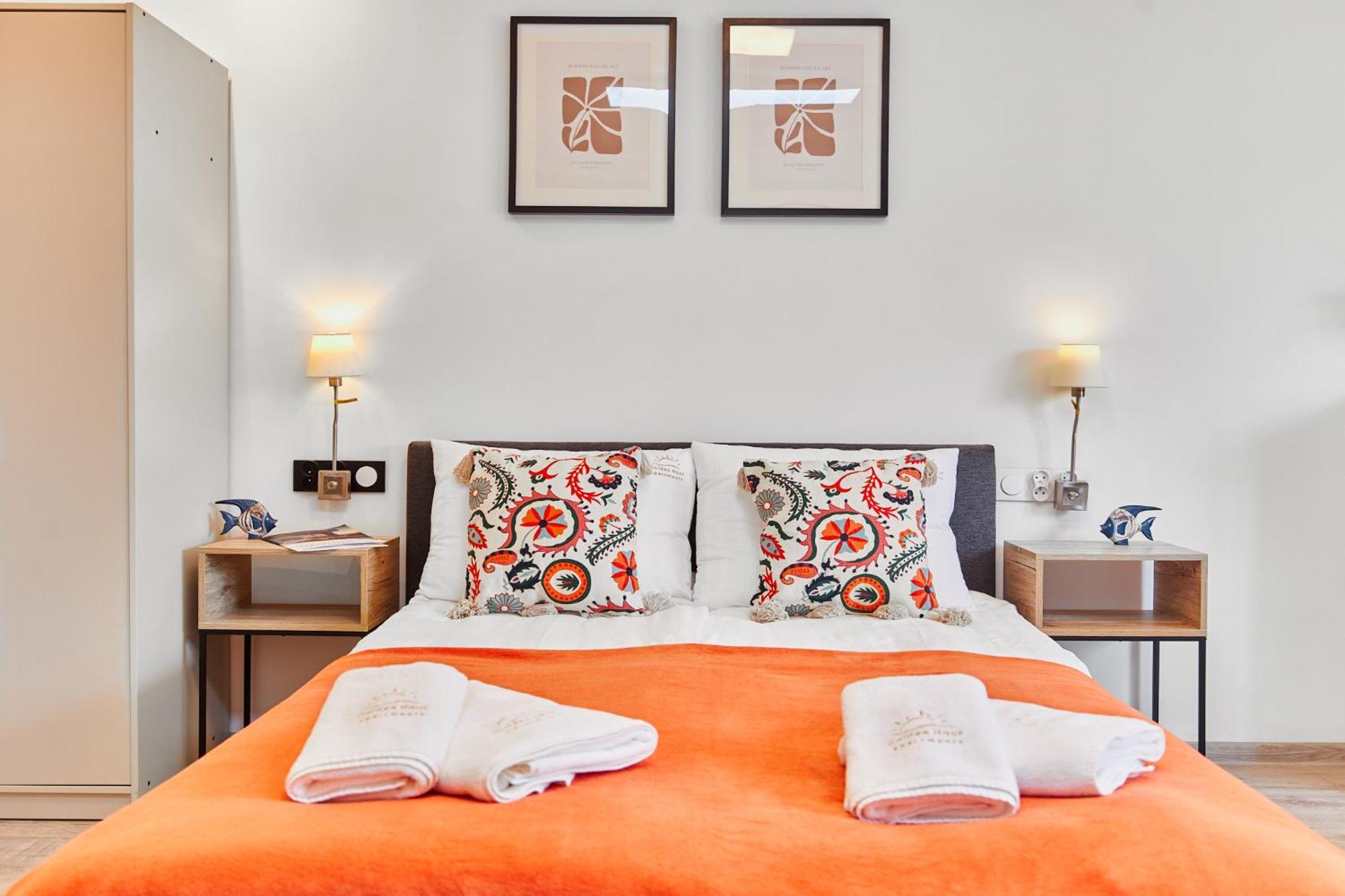 Golden Hour Apartments- Bohaterow Wrzesnia 101 سفينويتشي المظهر الخارجي الصورة